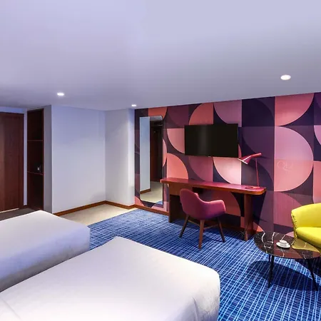Queen Elizabeth 2 Hotel-3